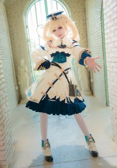 年轻的女教师2在线_4K免费高清观看