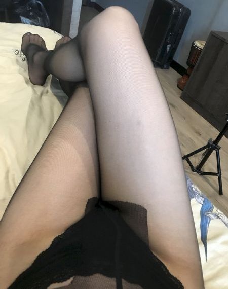 岳女四人共侍一夫更新时间_蓝光全集免费观看
